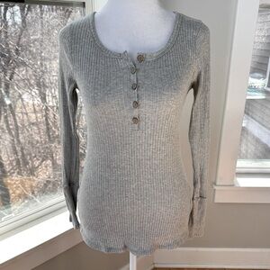 Pulse Light Gray Ribbed Cotton Scoop Neck Long Sleeve Henley Tee Shirt Sz XS